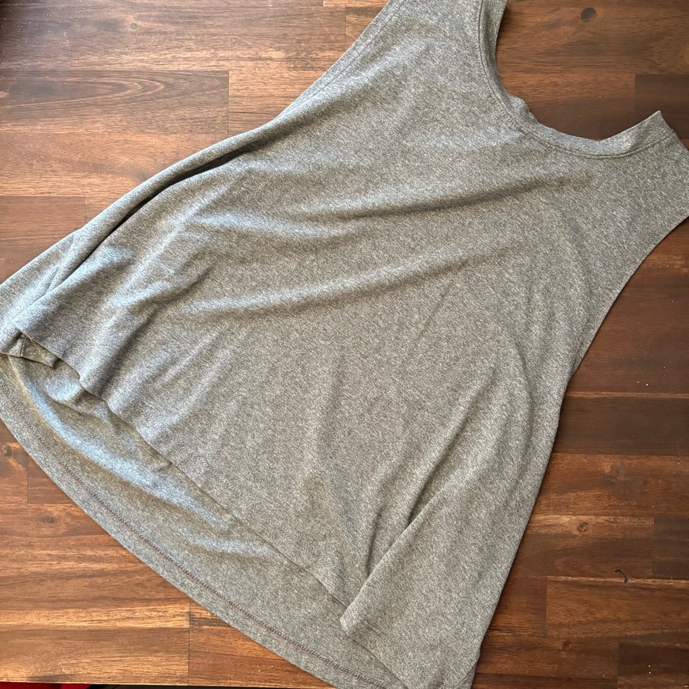 Carbon38 Heather Gray Muscle Tank